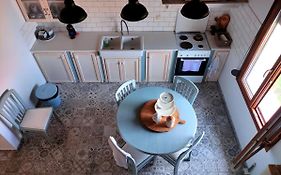 Habezeiko - The Vintage House